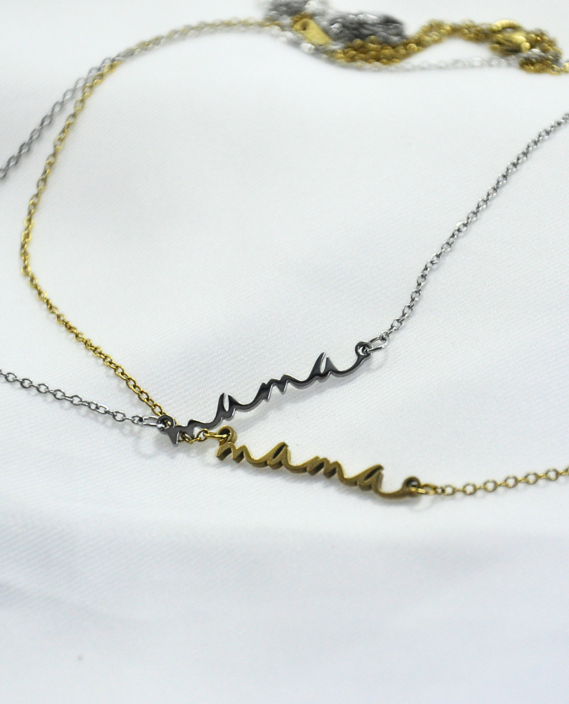 Elegantes und goldene Mama Kette in der Farbe Gold - KAJRE Schmuck 