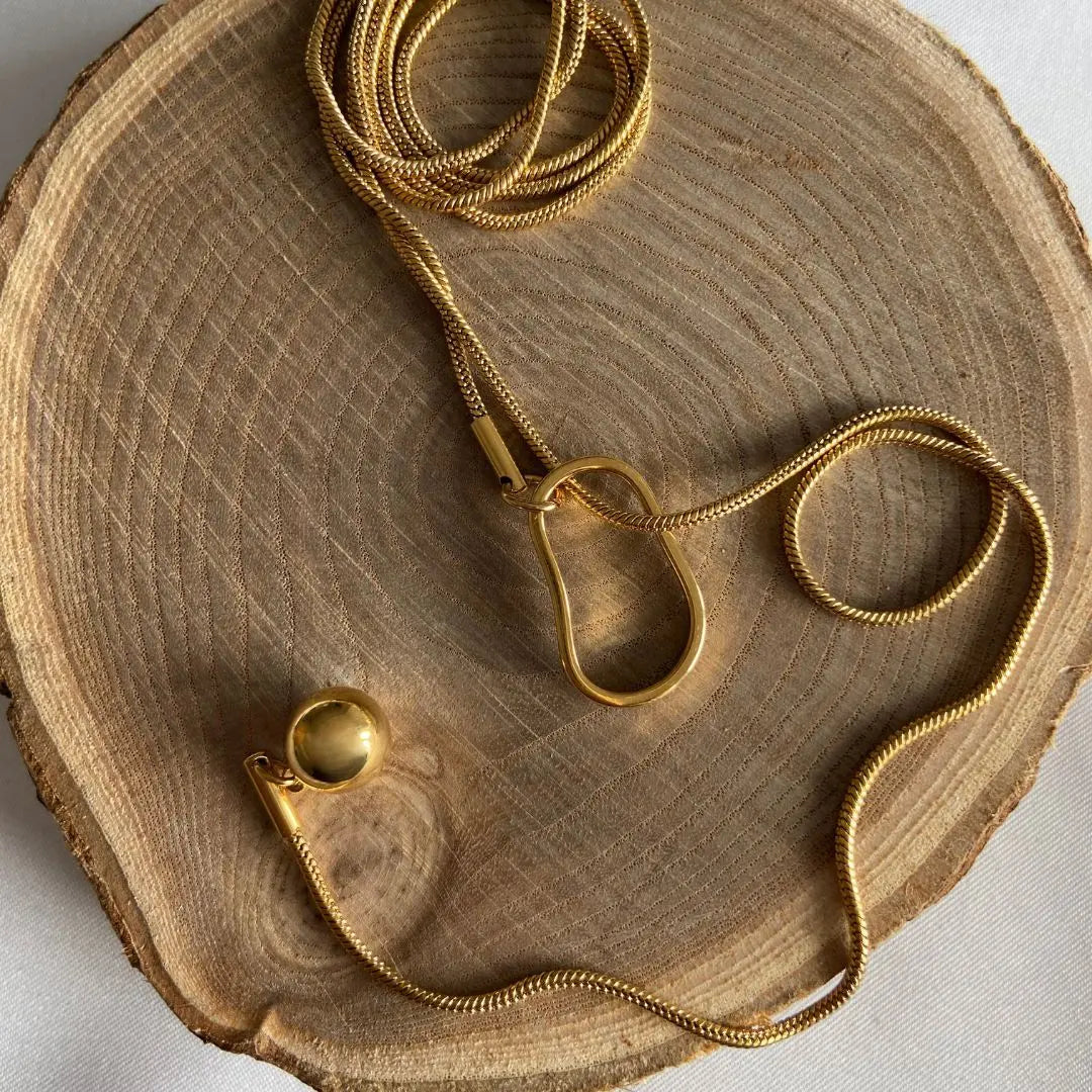 Minimalistische Y - Kette mit modernem Anhänger - kaJre - Kette