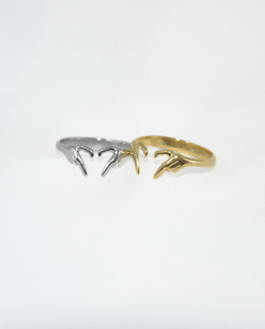 Mordener Ring mit Herzhand - Geste - kaJre - Kette