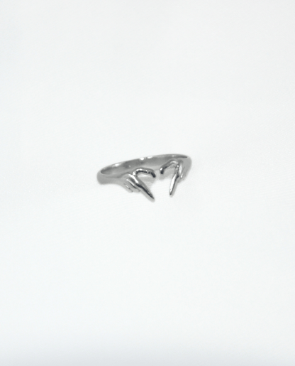 Mordener Ring mit Herzhand - Geste - kaJre - Kette